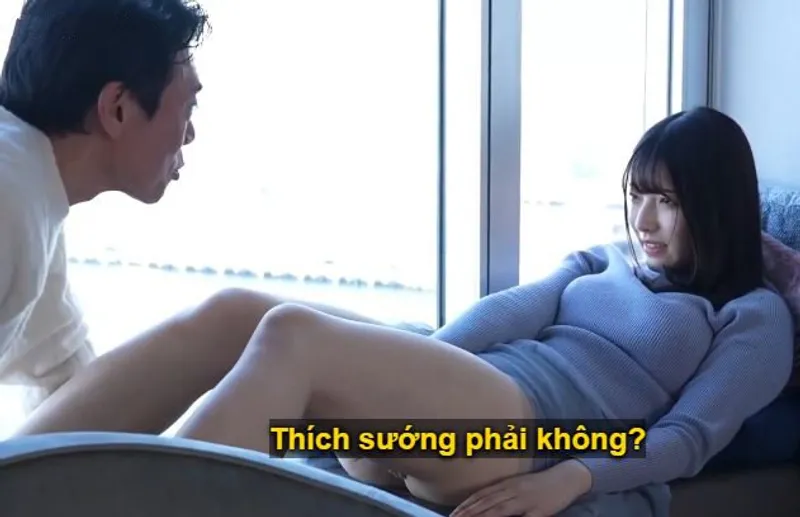 Sự chạm trán giữa ông chú lớn tuổi và cô minh tinh trẻ mới nổi nghiệp trong nhà nghỉ sang trọng.