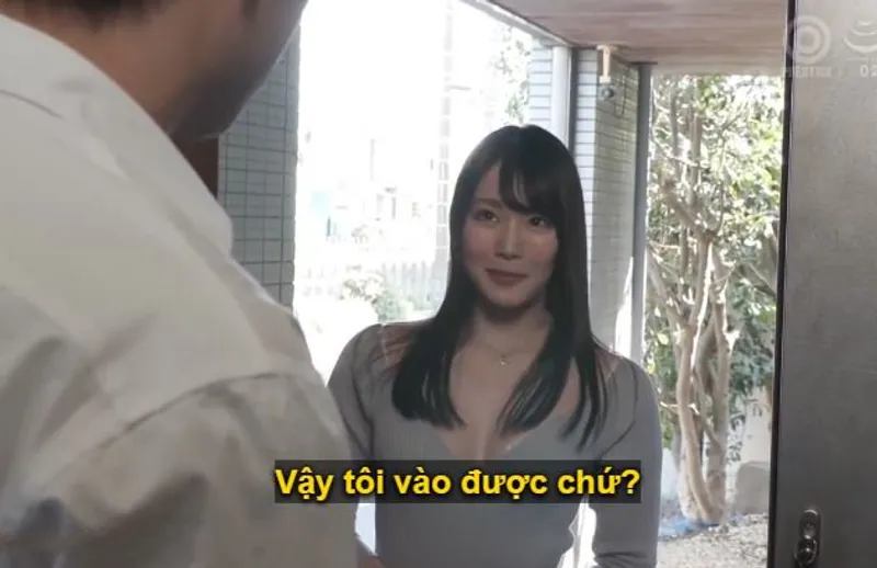 Chàng trai giàu sang bên cạnh bị cô em hàng xóm xinh tươi, đã lập gia đình mới dọn về dụ dỗ quan hệ.
